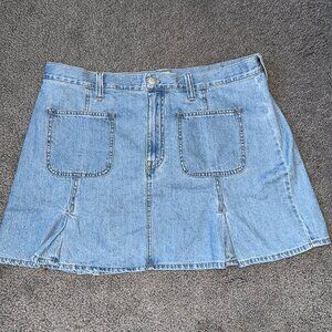 MADEWELL PLEATED DENIM MINI SKIRT in Stilecrost Wash - NEW WITH TAGS - SIZE 32